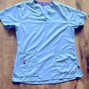 Carhartt Women’s light Blue Force Flex Scrub Top-Medium